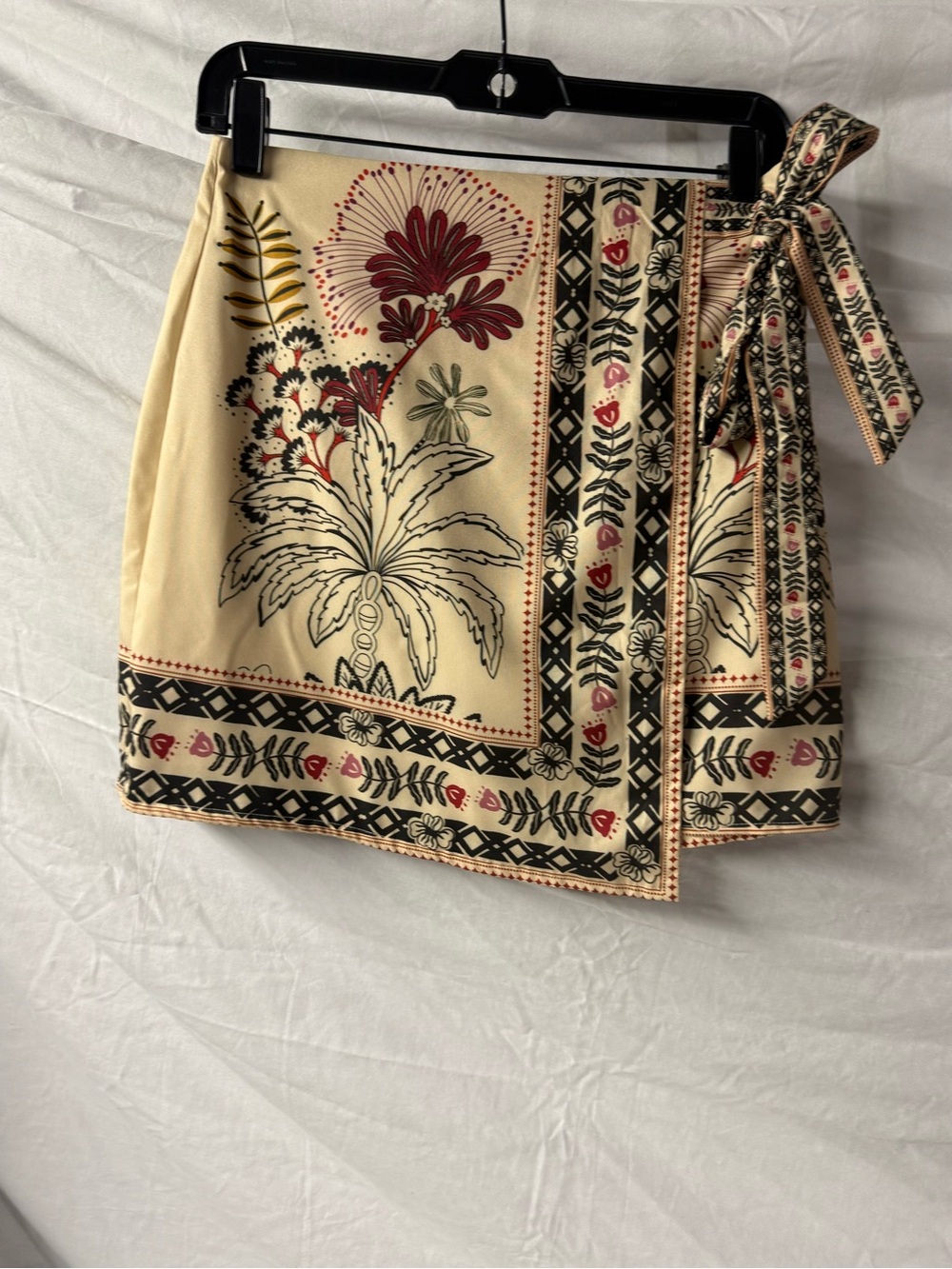 Boho Floral Wrap Mini Skirt in Cream size small